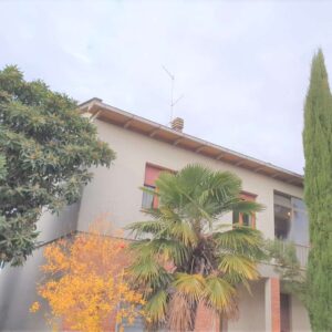 BETTOLLE- CASA SINGOLA CON TERRENO