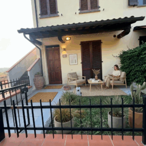 MARCIANO DELLA CHIANA - APPARTAMENTO CON GIARDINO